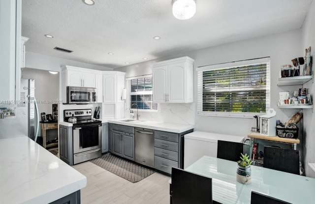 217 SE 5th St photos photos