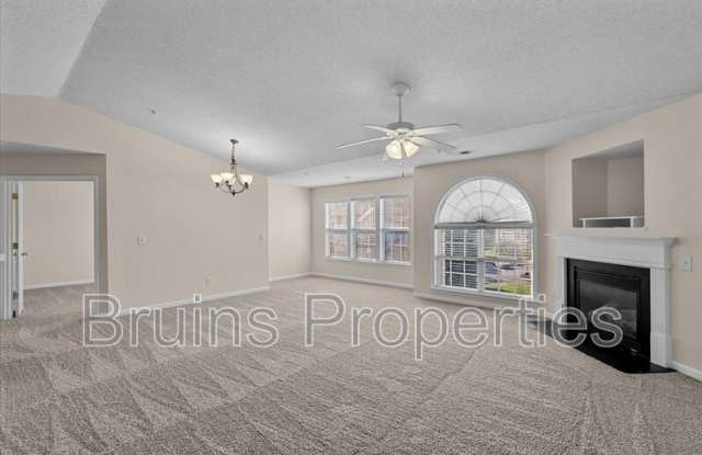 6117 Hedgecock Circle Gallery 1