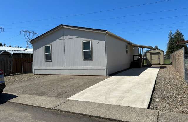 Newer 3 bedroom 2 bathroom house in Thurston! photos photos