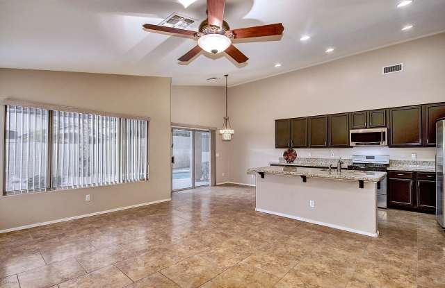 16056 S 18TH Avenue Gallery 3