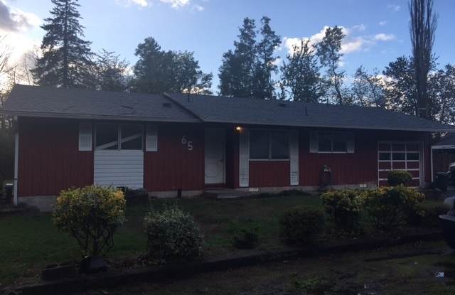 3 Bedroom 1 Bath Home on large lot in Cascade Locks, OR - 65 Wheeler Street, Cascade Locks, OR 97014