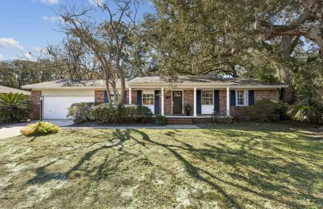 2614 Gregor McGregor Boulevard photos photos