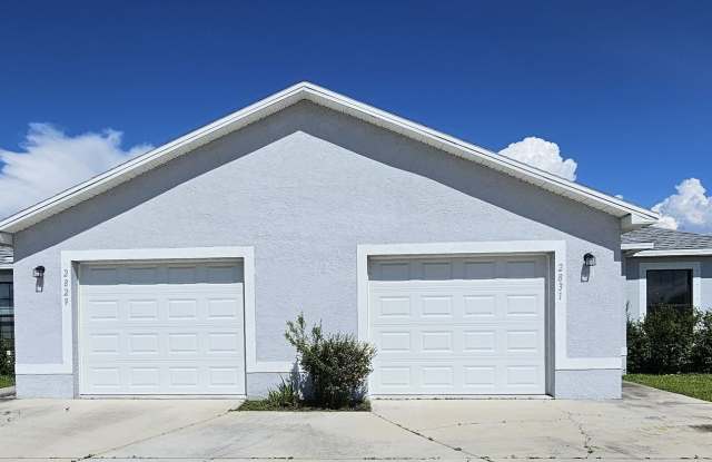 Spacious 3-Bedroom, 2-Bath Duplex in Cape Coral photos photos