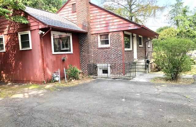 7036 LEE PARK COURT Gallery 2