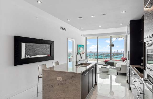 900 Biscayne Boulevard photos photos