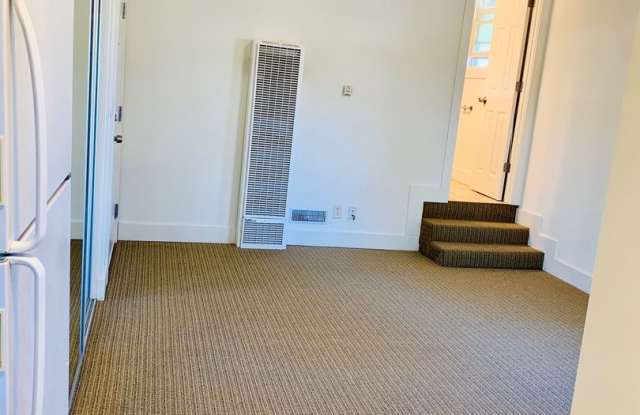 Adorable Studio in Downtown San Diego - Only $1,495/mo! Gallery 4