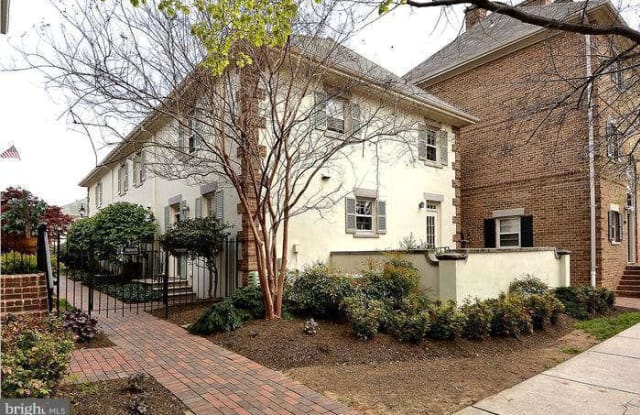 1015 N Pitt St - 1015 North Pitt Street, Alexandria, VA 22314