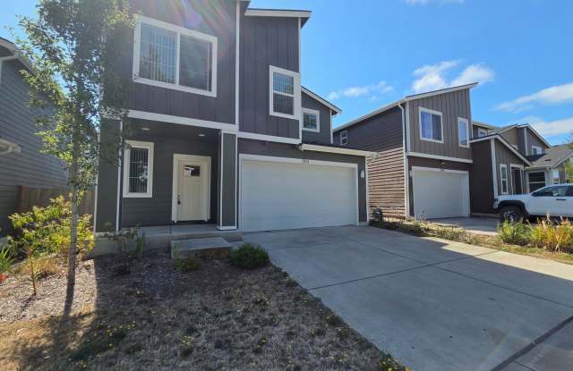 FIVE BEDROOM For Rent in West Hills! Fenced Yard, Laminate Flooring, Pets Okay! photos photos