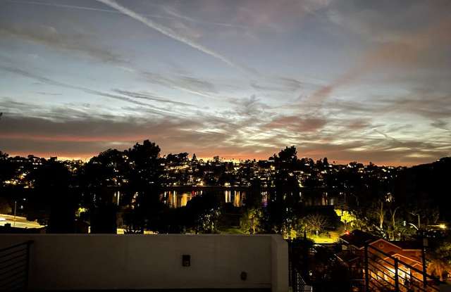 2404 W Glendale Ct Gallery 1