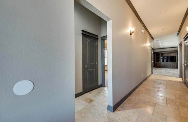 5331 Bella Place Gallery 4