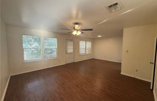 1000 Sagewood Trail Gallery 2