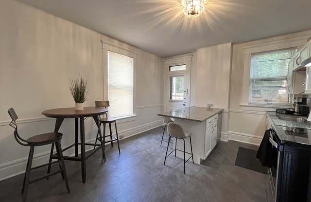 728 Kerr St photos photos