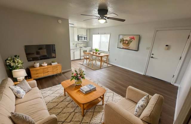 Upstairs unit easy access to freeway 80 photos photos