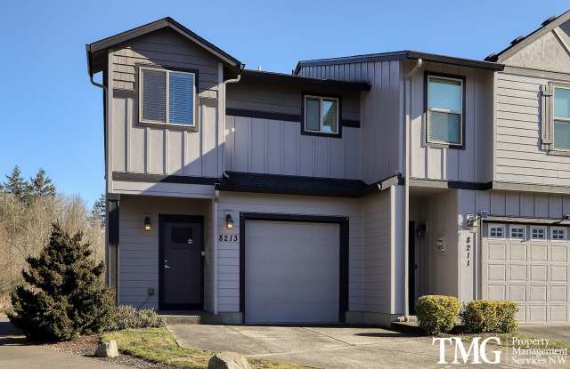 Spacious 3-Bedroom Townhome in Convenient Hazel Dell Location! - 8213 Northeast 15th Avenue, Hazel Dell, WA 98665