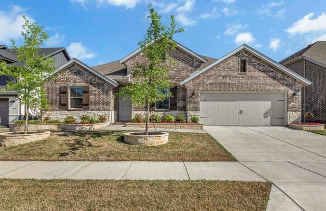 785 Emerald Heights photos photos