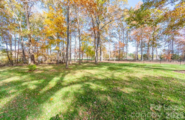 7589 Monbo Road Gallery 3