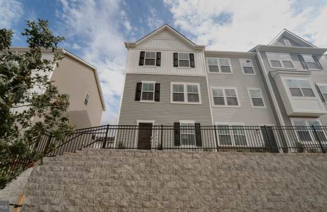 1350 RED CLOVER LN - 1350 Red Clover Lane, Ranson, WV 25438