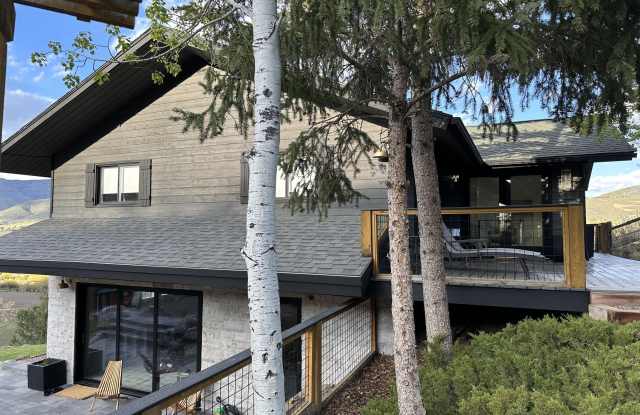 652 Upper Ranch Road Gallery 2