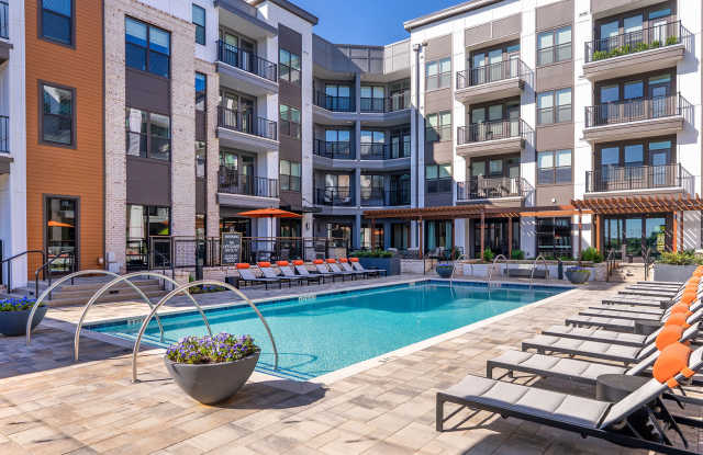 District Eastside Gallery 2