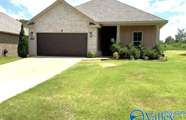 136 Gardencove Circle - 136 Gardencove Circle, Moores Mill, AL 35810 136 Gardencove Circle - 136 Gardencove Circle, Moores Mill, AL 35810