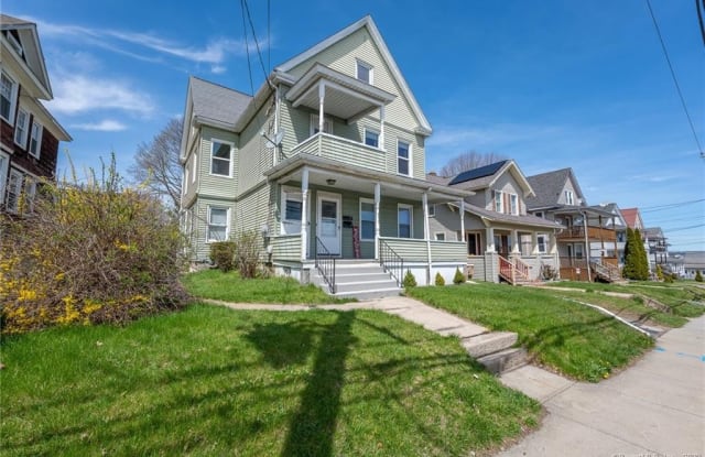 895 Bank Street - 895 Bank Street, New London, CT 06320 895 Bank Street - 895 Bank Street, New London, CT 06320