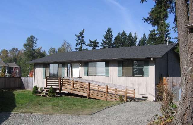 15923  58th Ave Ct E - 15923 58th Avenue Court East, Summit View, WA 98375