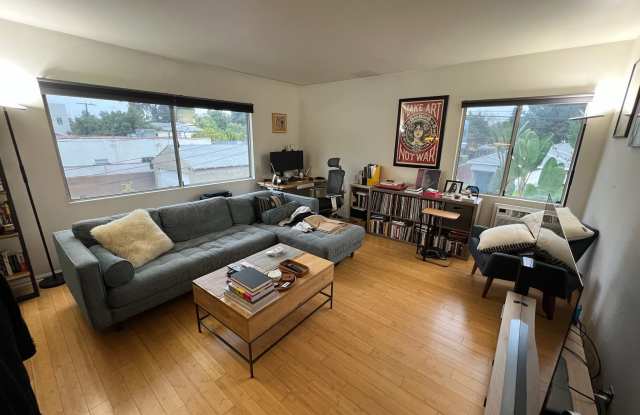 3412 Helms Avenue photos photos