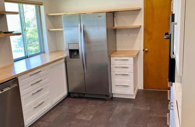 Recent Renovation! Ranch-Style Home in Old North Boulder Neighborhood Gallery 3