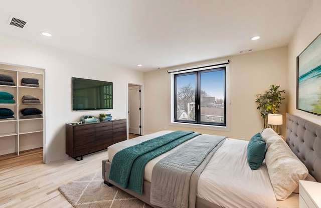 5035 N Lincoln Ave photos photos