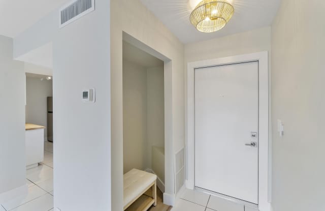 689 NE 6th Court Gallery 4