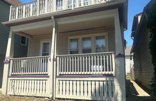 824 E Wright St photos photos