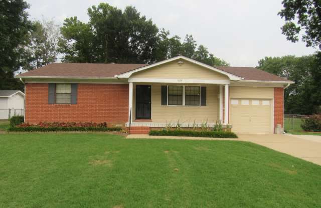 Questions call Peggy Goodman 501 676 1758 photos photos