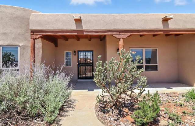 4 Bedroom, 4 Bathroom Home in Sandia Park, NM Gallery 3