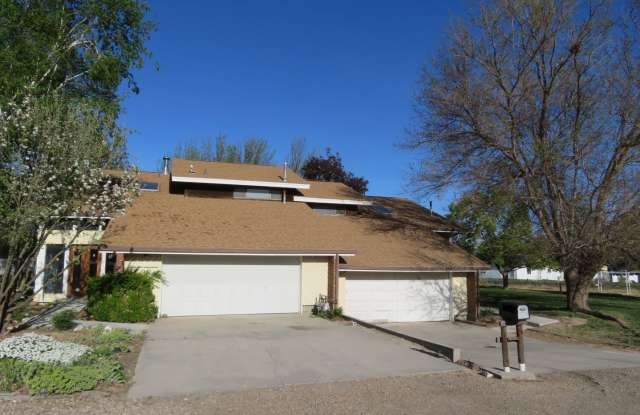 Huge Tri-Level Duplex photos photos Huge Tri-Level Duplex photos photos