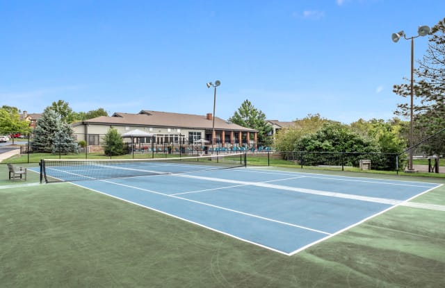 The Racquet Club Apartments Gallery 3