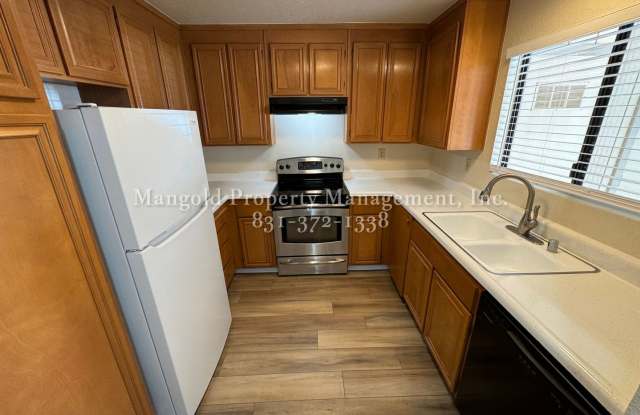 Tanglewood Condominium With Beautiful Bay Views, Fireplace, & Private Deck Gallery 4