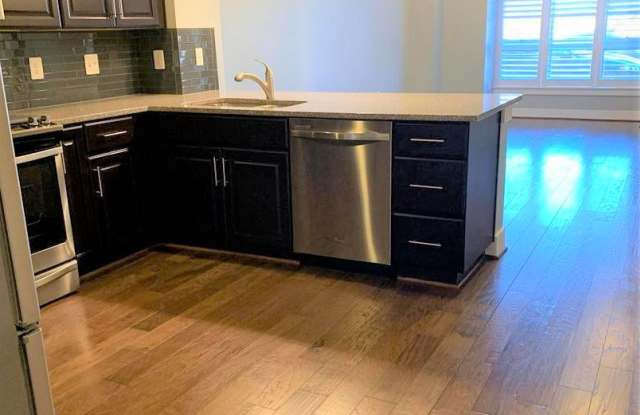 2408 Main Line Boulevard, Apt 101 Gallery 2