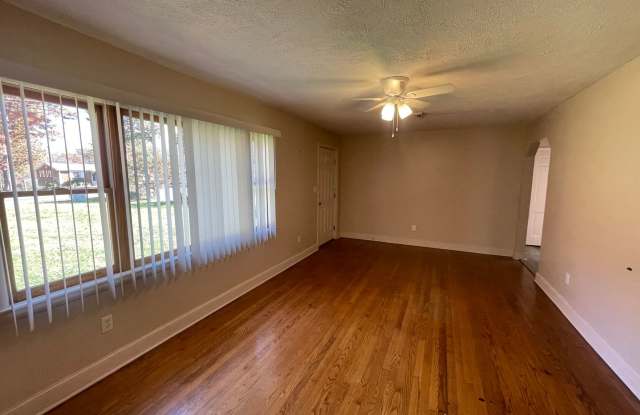 Lovely Brick Ranch Home Gallery 2