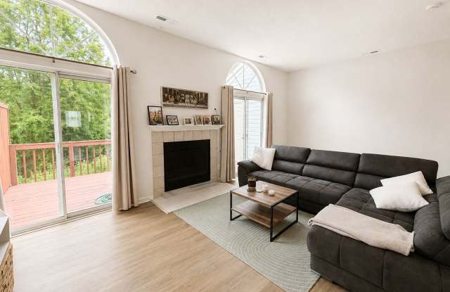 3656 Essex Pond Quay - 1 photos photos