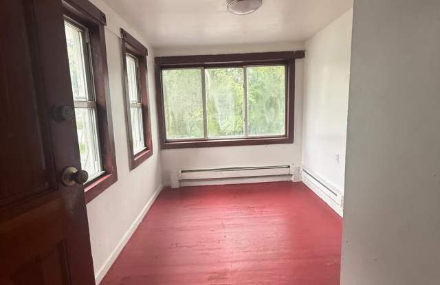 7 Winthrop Avenue Gallery 2