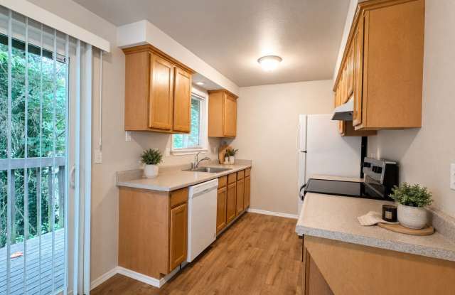 9015 236th Street SW - B Gallery 3