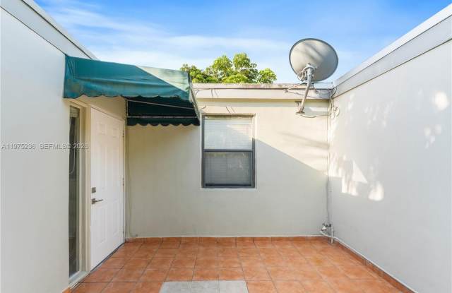 6436 E Miami Lakes Dr E photos photos