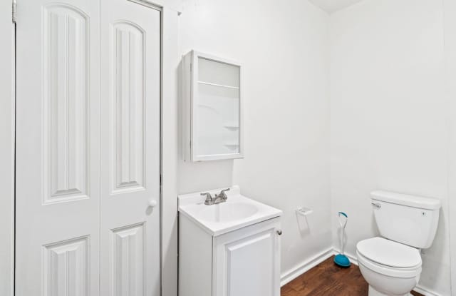 Charming 3-Bedroom Single-Family Home in New Albany – Available Oct 15! Gallery 3
