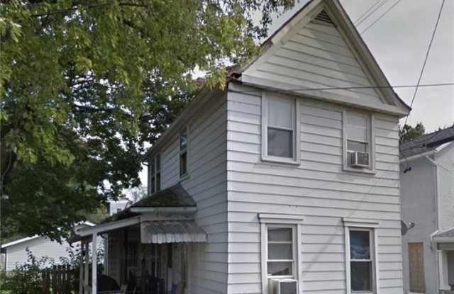 12 Meridian Street - 12 Meridian Street, Dayton, OH 45403