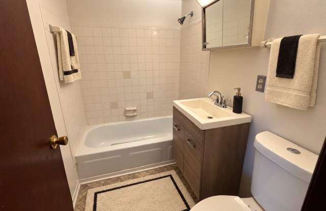 Cozy Studio, Big Possibilities—Heat Included! Gallery 4