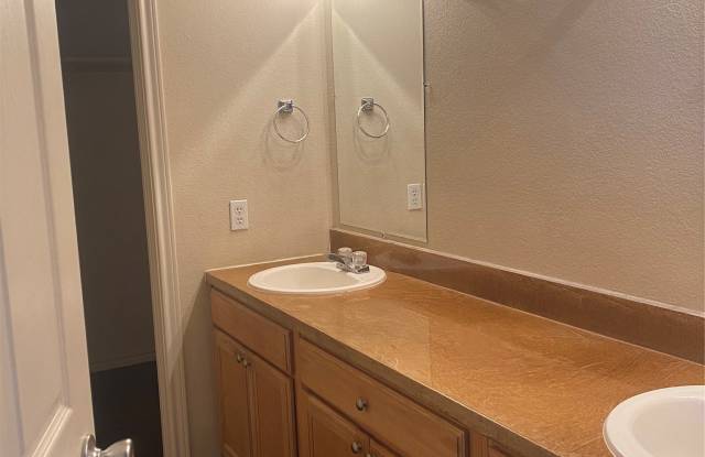 123 Sunburst Court Gallery 4