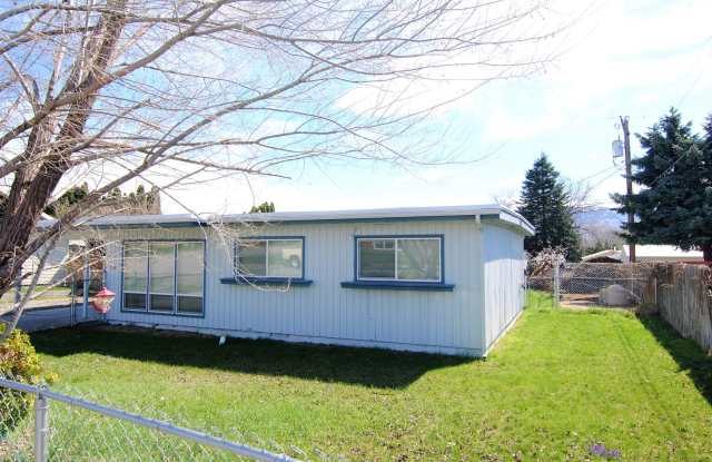 ** 3-Bedroom ~ Upgraded ~ House for Rent in Sought After East Wenatchee ** photos photos