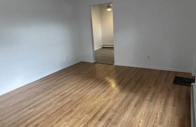 41 Kipp Avenue Gallery 2