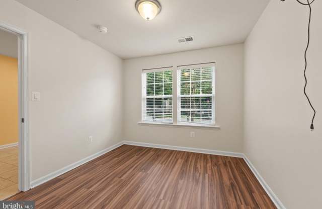 306 PALADIUM Court Gallery 3