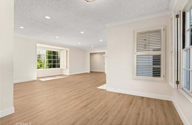 681 South Orange Grove Boulevard Gallery 3